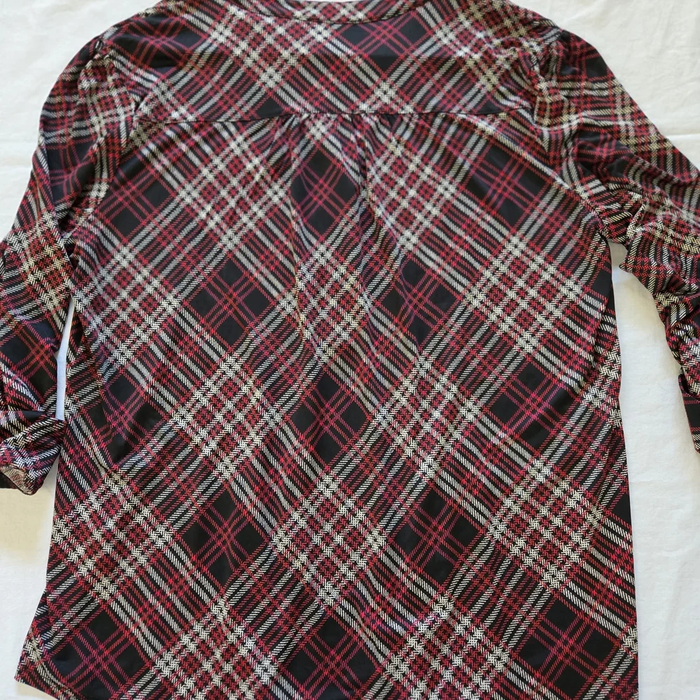 Ava & Grace Red Plaid Button-Up Blouse - Picture 5 of 7
